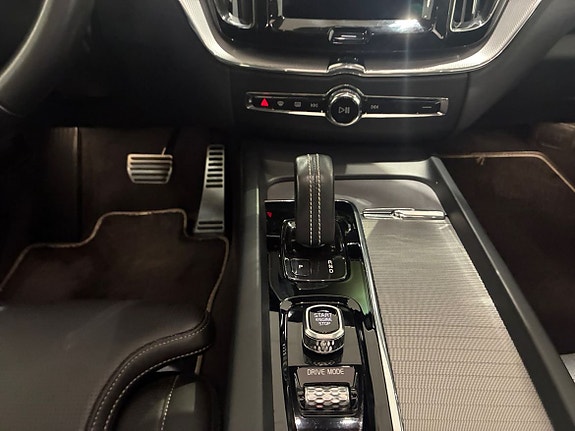 Volvo XC60 12 of 13
