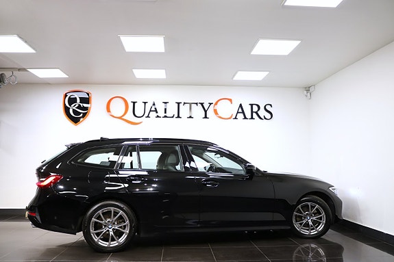 BMW 320d 4 of 26