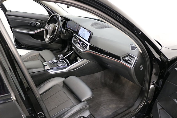 BMW 320d 13 of 26