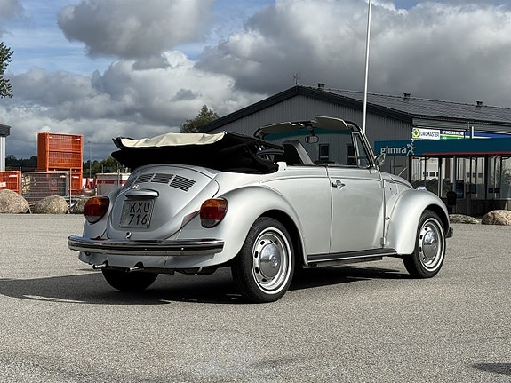 Volkswagen 1303 4 of 13