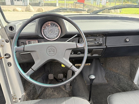 Volkswagen 1303 11 of 13