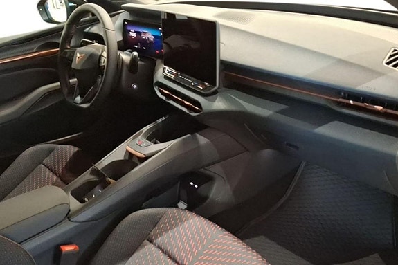 Cupra Raval 6 of 10
