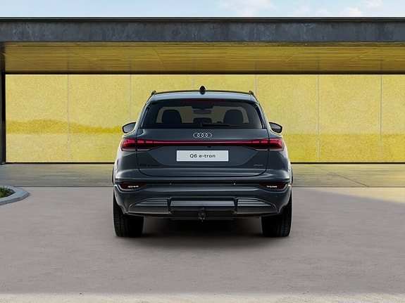 Audi Q6 e-tron 6 of 11