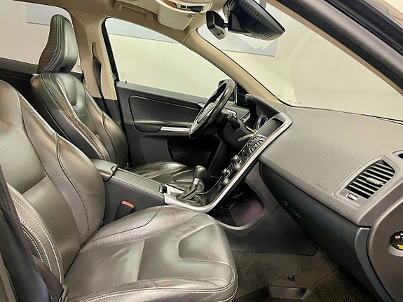 Volvo XC60 22 of 26