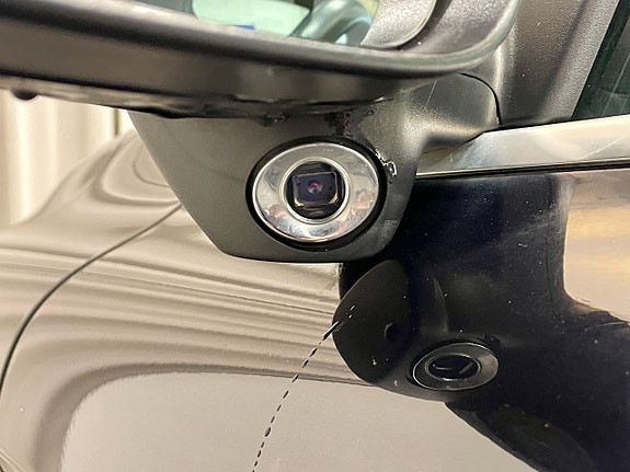 Volvo XC60 18 of 26