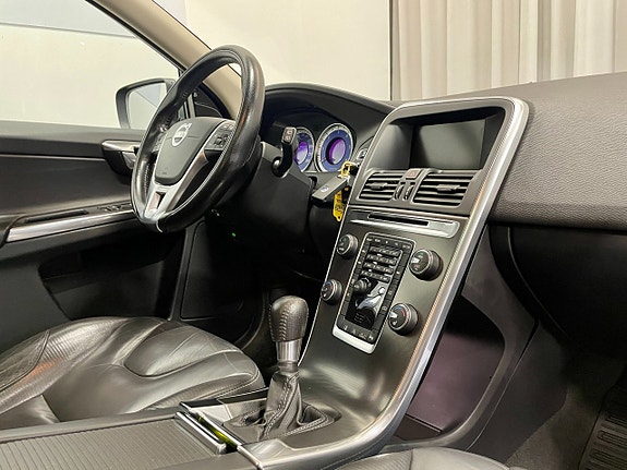 Volvo XC60 23 of 26