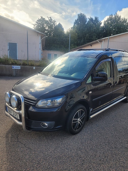 Volkswagen Caddy Maxi 16 of 18