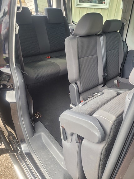 Volkswagen Caddy Maxi 13 of 18