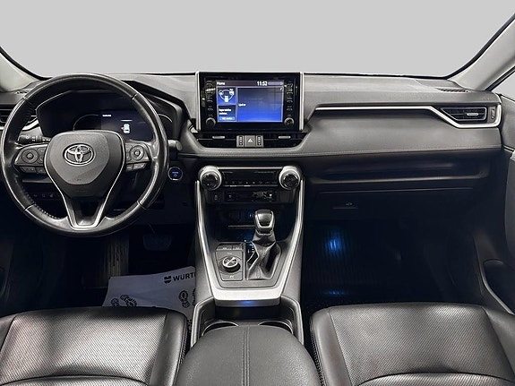 Toyota RAV4 9 of 11