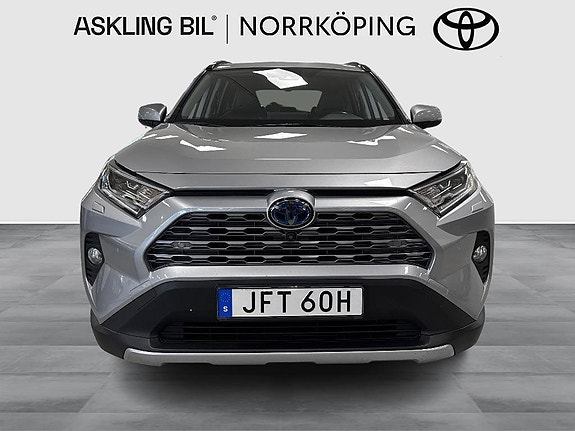 Toyota RAV4 6 of 11
