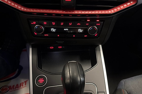 Seat Arona 19 of 20