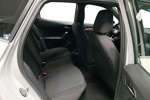 Seat Arona 13 of 20