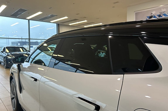 Lynk & Co 08 17 of 30
