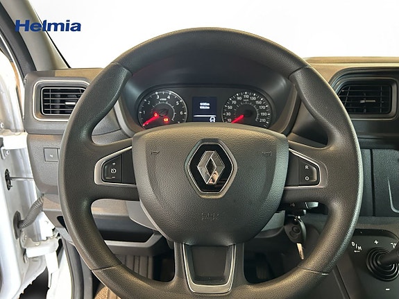 Renault Master 9 of 12
