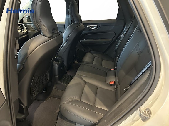Volvo XC60 6 of 13