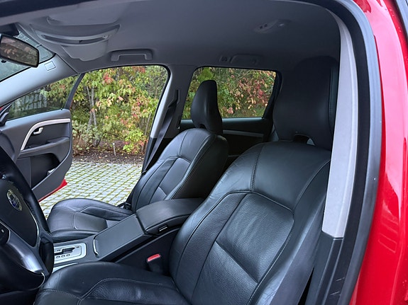Volvo V70 8 of 8