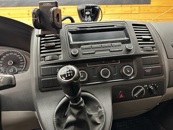 Volkswagen Transporter 16 of 17