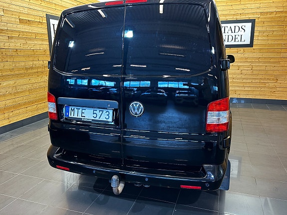 Volkswagen Transporter 4 of 17
