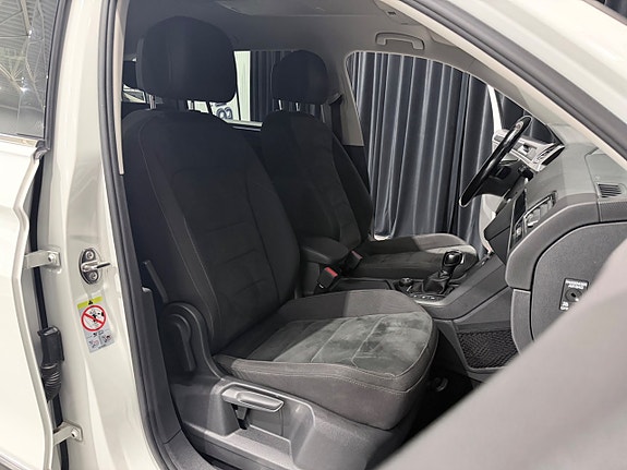 Volkswagen Tiguan Allspace 12 of 30
