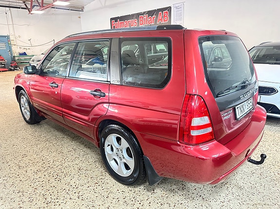 Subaru Forester 4 of 13