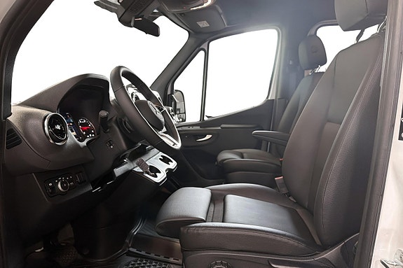 Mercedes-Benz Sprinter 319 10 of 15