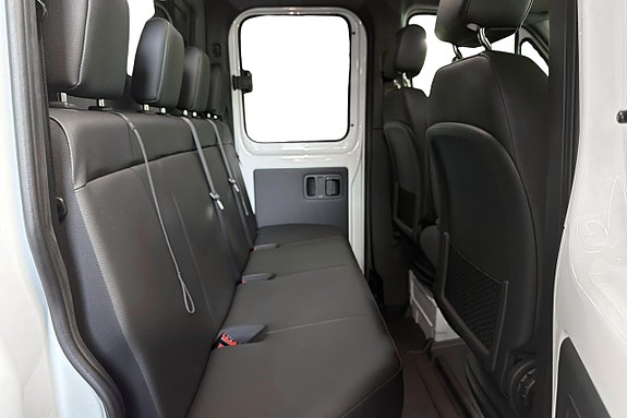 Mercedes-Benz Sprinter 319 9 of 15