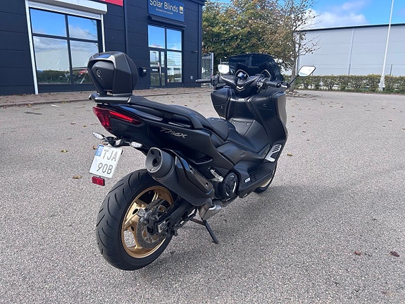 Yamaha T-Max 560 5 of 6