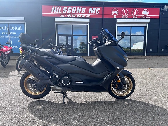 Yamaha T-Max 560
