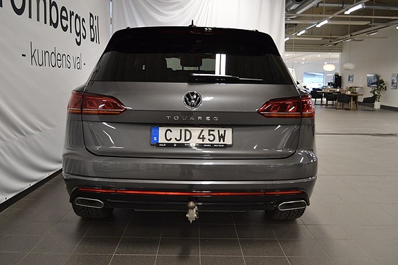 Volkswagen Touareg 4 of 14