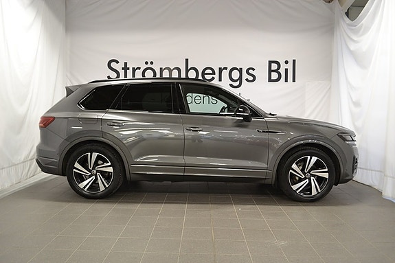 Volkswagen Touareg 2 of 14