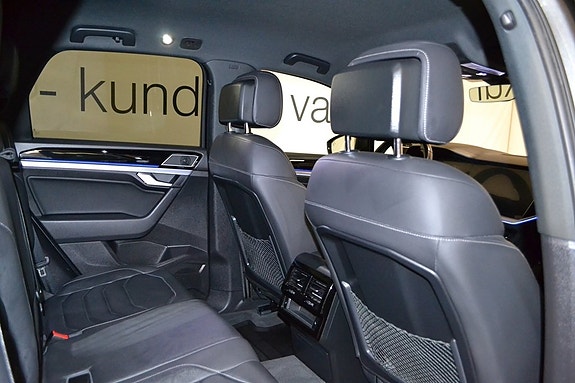 Volkswagen Touareg 14 of 14
