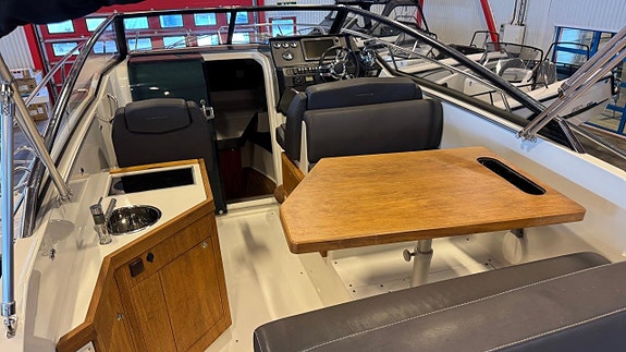 Grandezza 27 S DC / Mercruiser 350 MAG -14 2 of 19