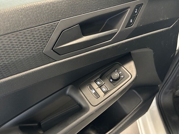 Volkswagen Caddy 8 of 16