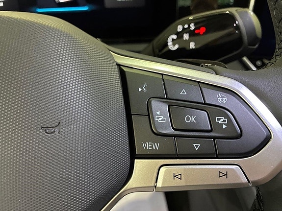 Volkswagen Tiguan 14 of 16