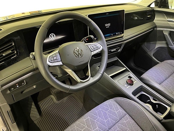 Volkswagen Tiguan 7 of 16