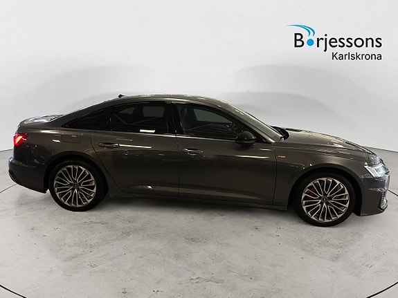 Audi A6 2 of 18