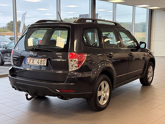 Subaru Forester 3 of 17