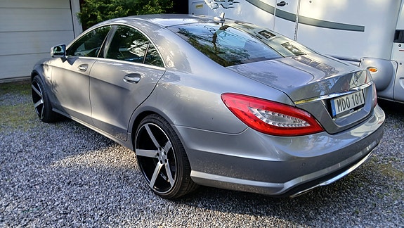 Mercedes-Benz CLS350 6 of 9