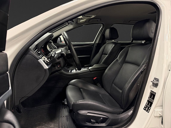 BMW 520 8 of 17