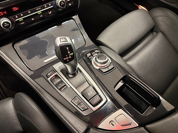 BMW 520 13 of 17