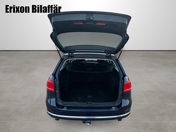 Volkswagen Passat 11 of 27