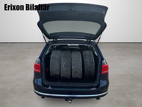 Volkswagen Passat 13 of 27