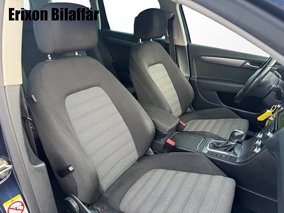 Volkswagen Passat 21 of 27