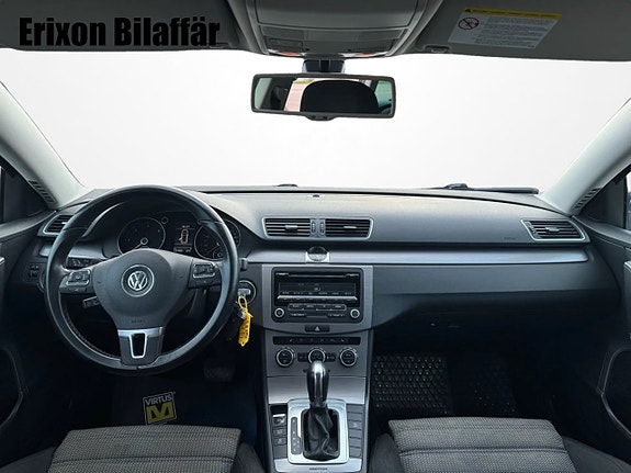 Volkswagen Passat 27 of 27