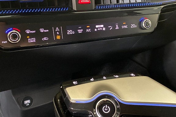 Kia EV6 12 of 14