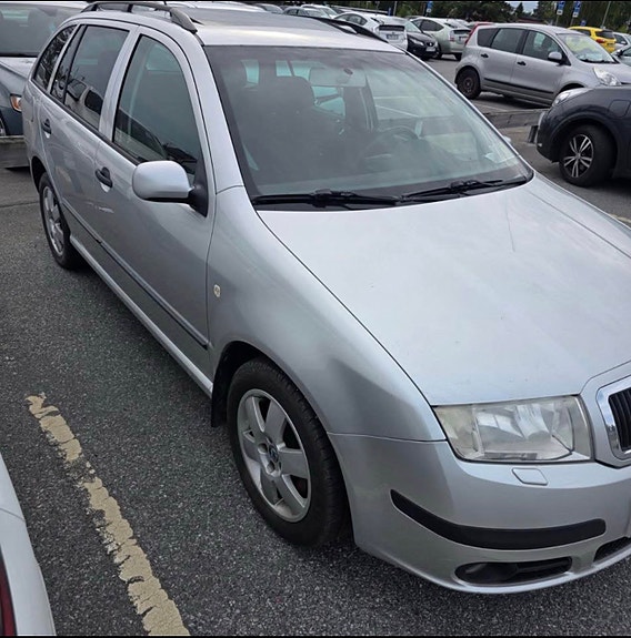Skoda Fabia 4 of 4