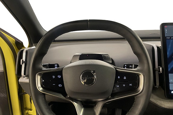 Volvo EX30 13 of 28