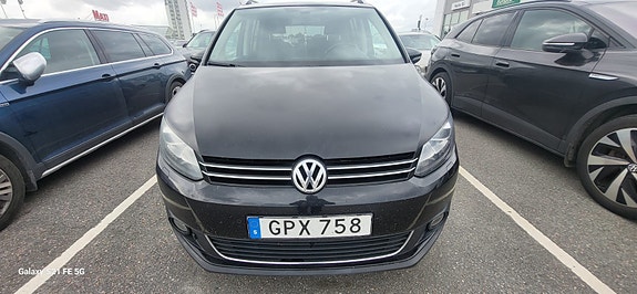Volkswagen Touran Cross 5 of 11