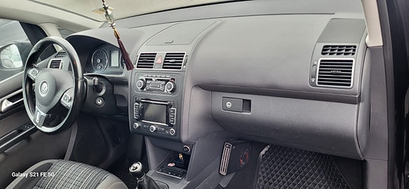 Volkswagen Touran Cross 9 of 11