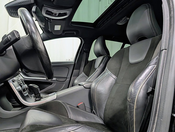 Volvo V60 10 of 14
